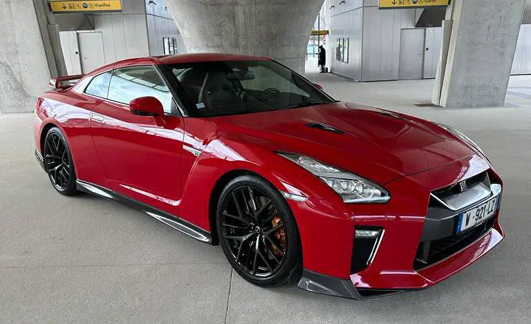 photo NISSAN GT-R