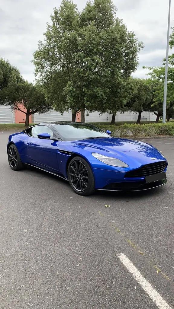 photo ASTON MARTIN DB11