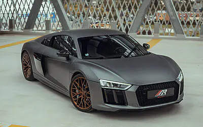 AUDI R8 V10