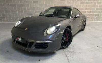 PORSCHE 911 CARRERA 4 GTS