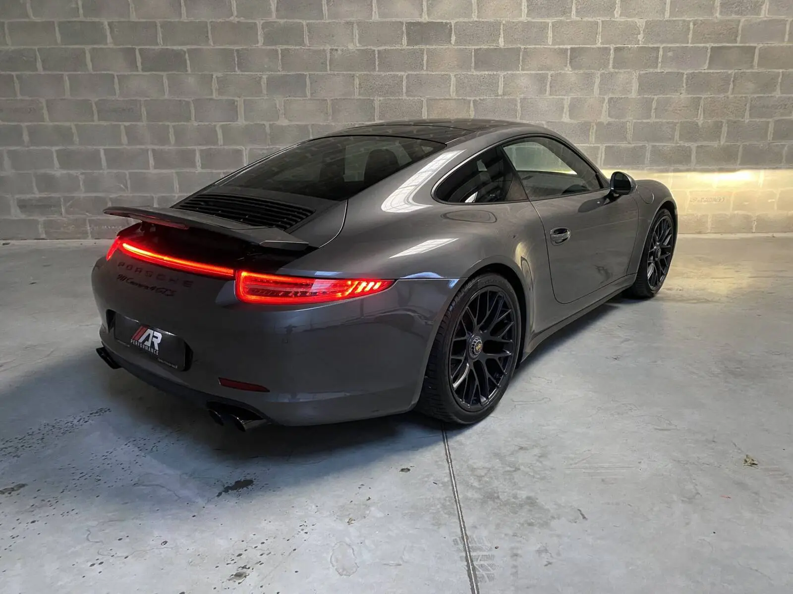 photos PORSCHE 911 CARRERA 4 GTS