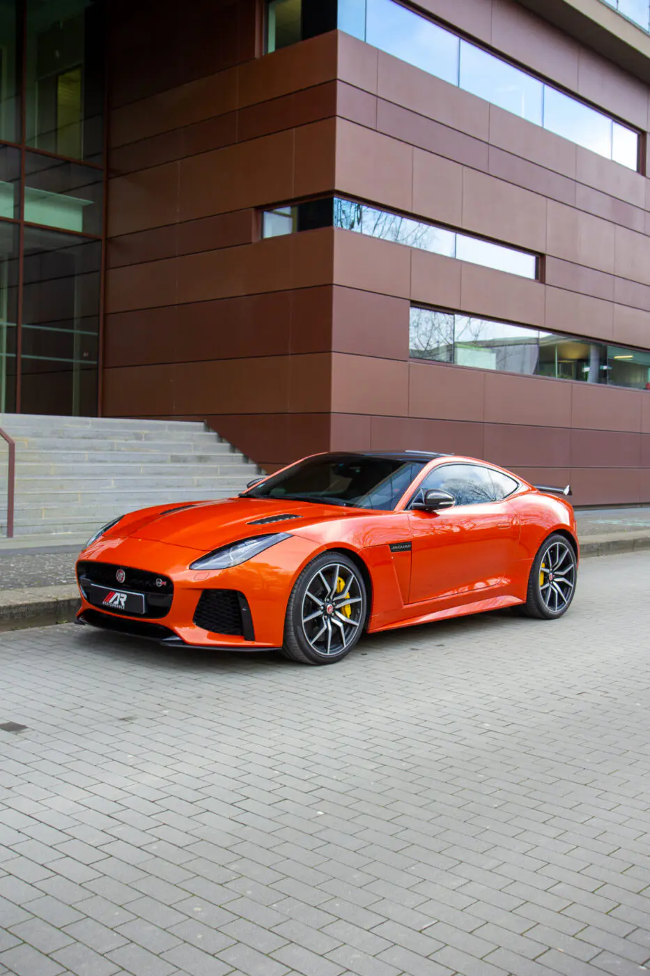 Louer notre Jaguar F-Type SVR