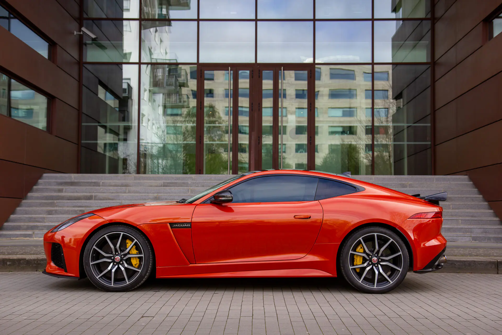 photos JAGUAR F-TYPE SVR