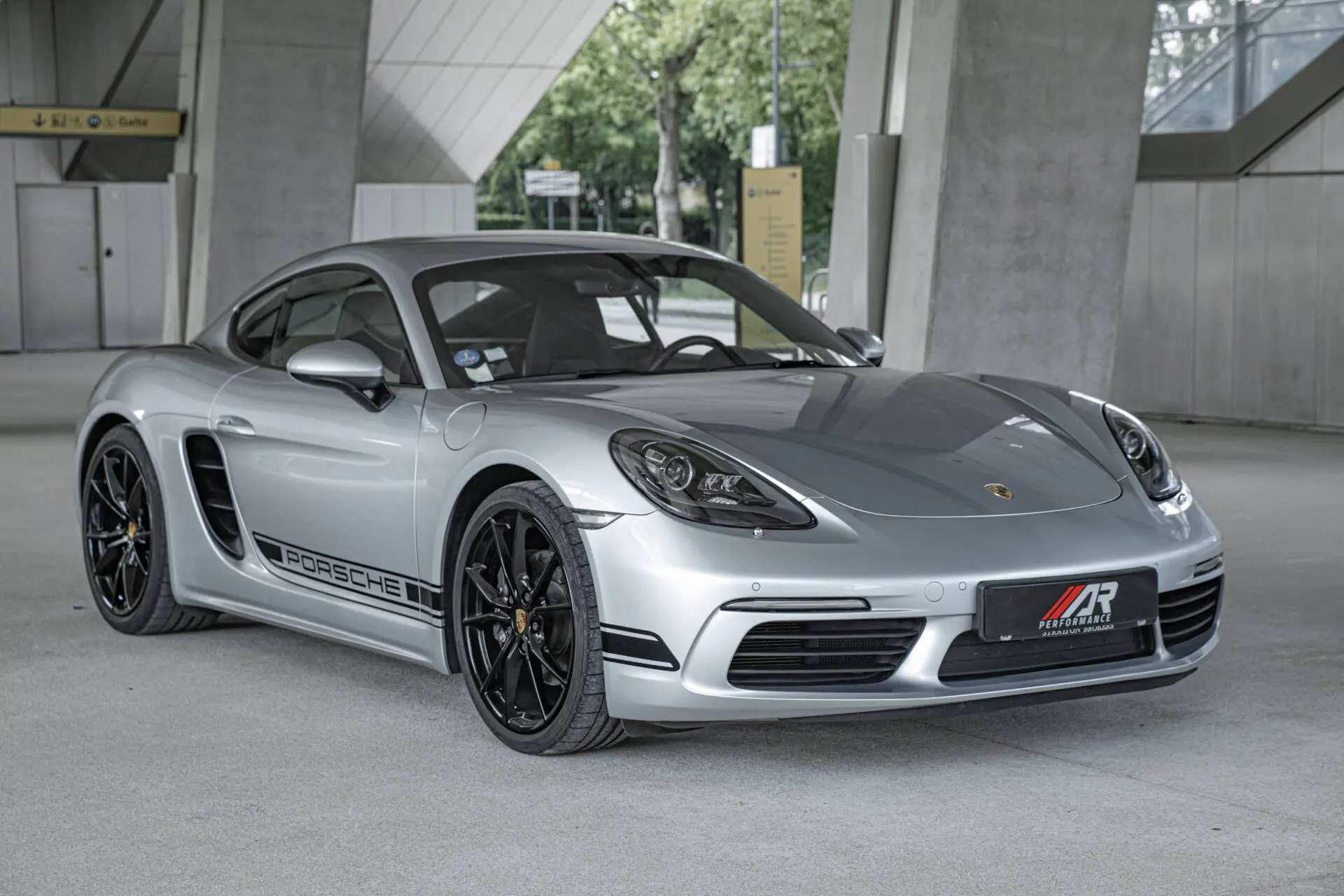 photos PORSCHE 718 CAYMAN