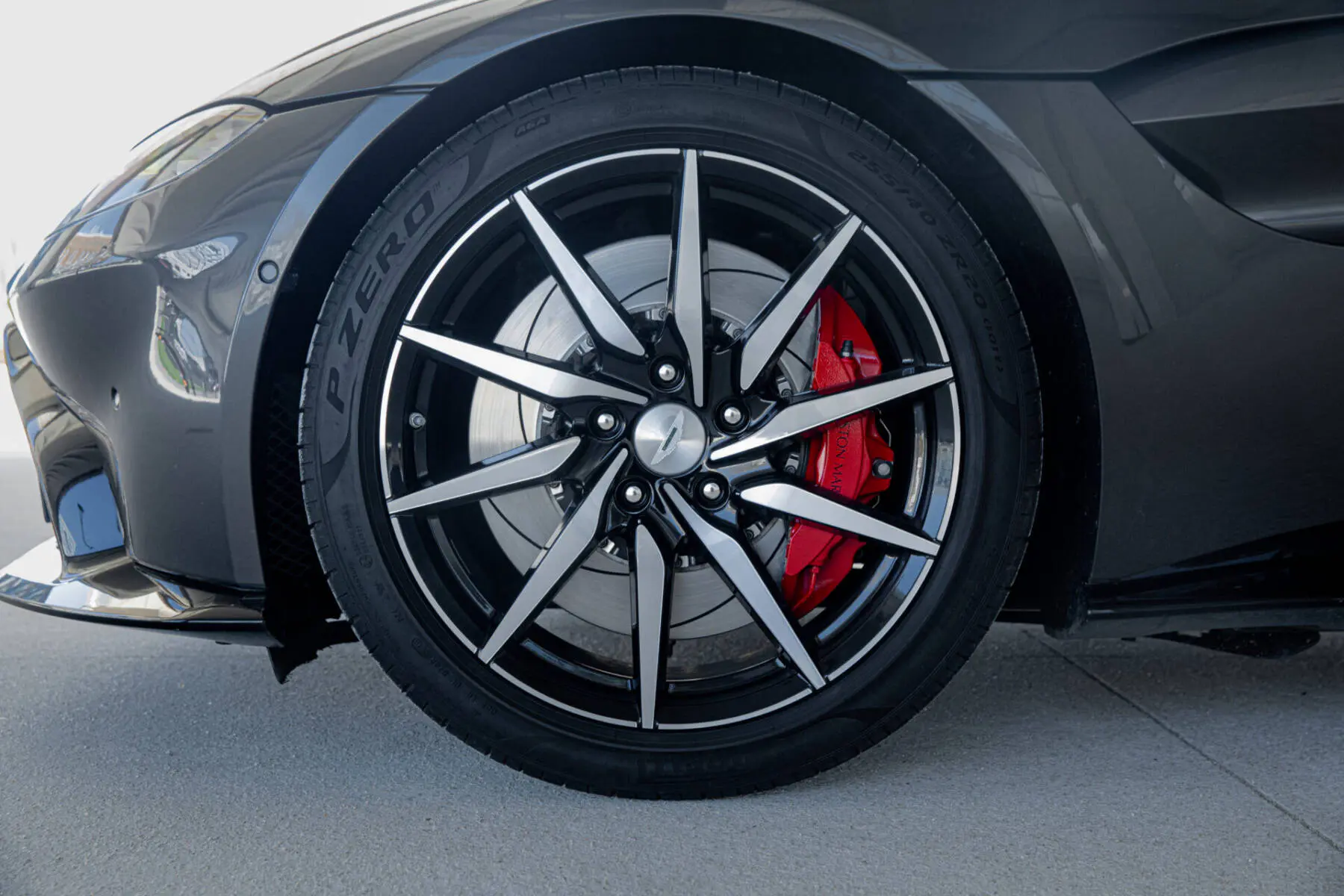 photos Aston Martin Vantage