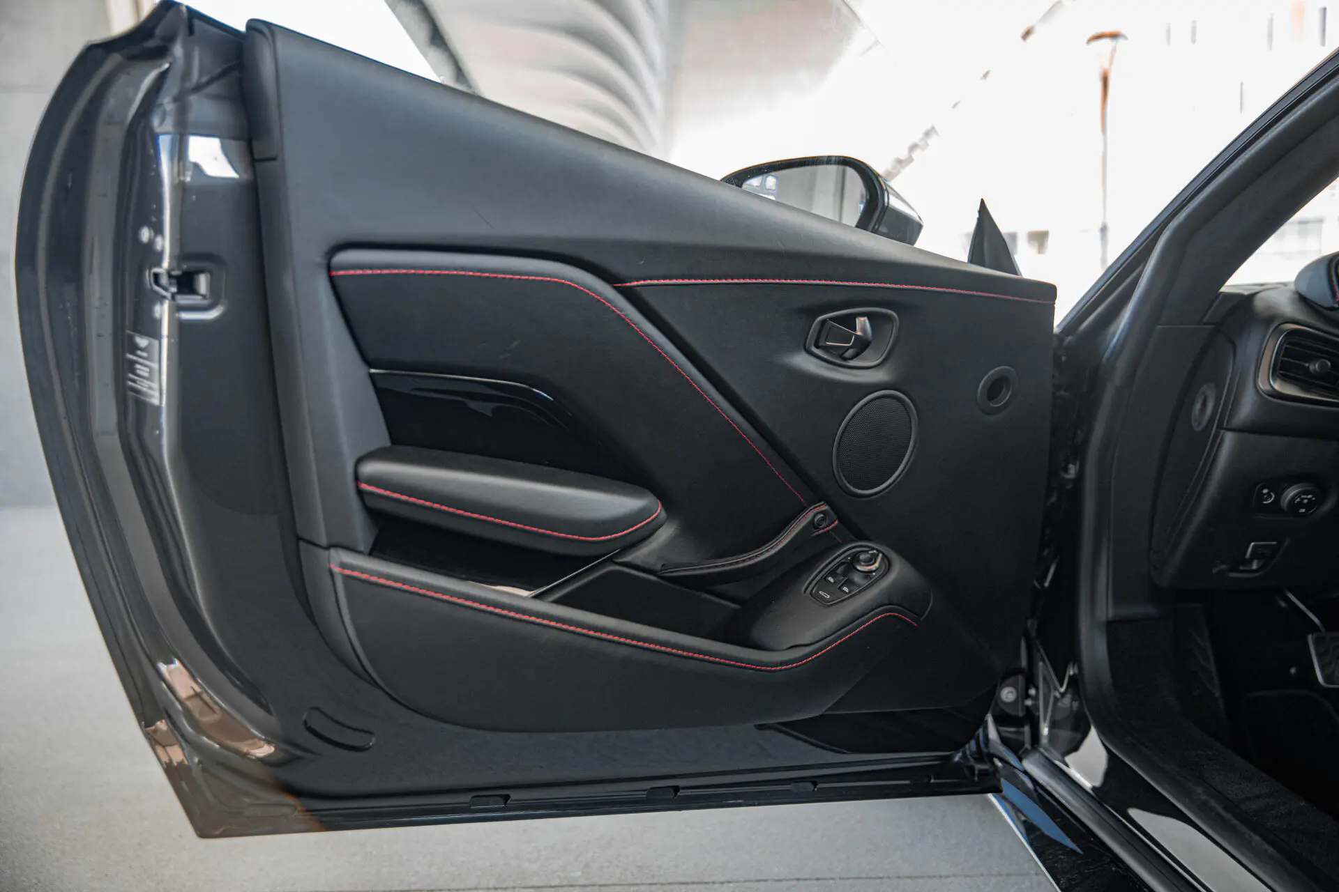 photos Aston Martin Vantage