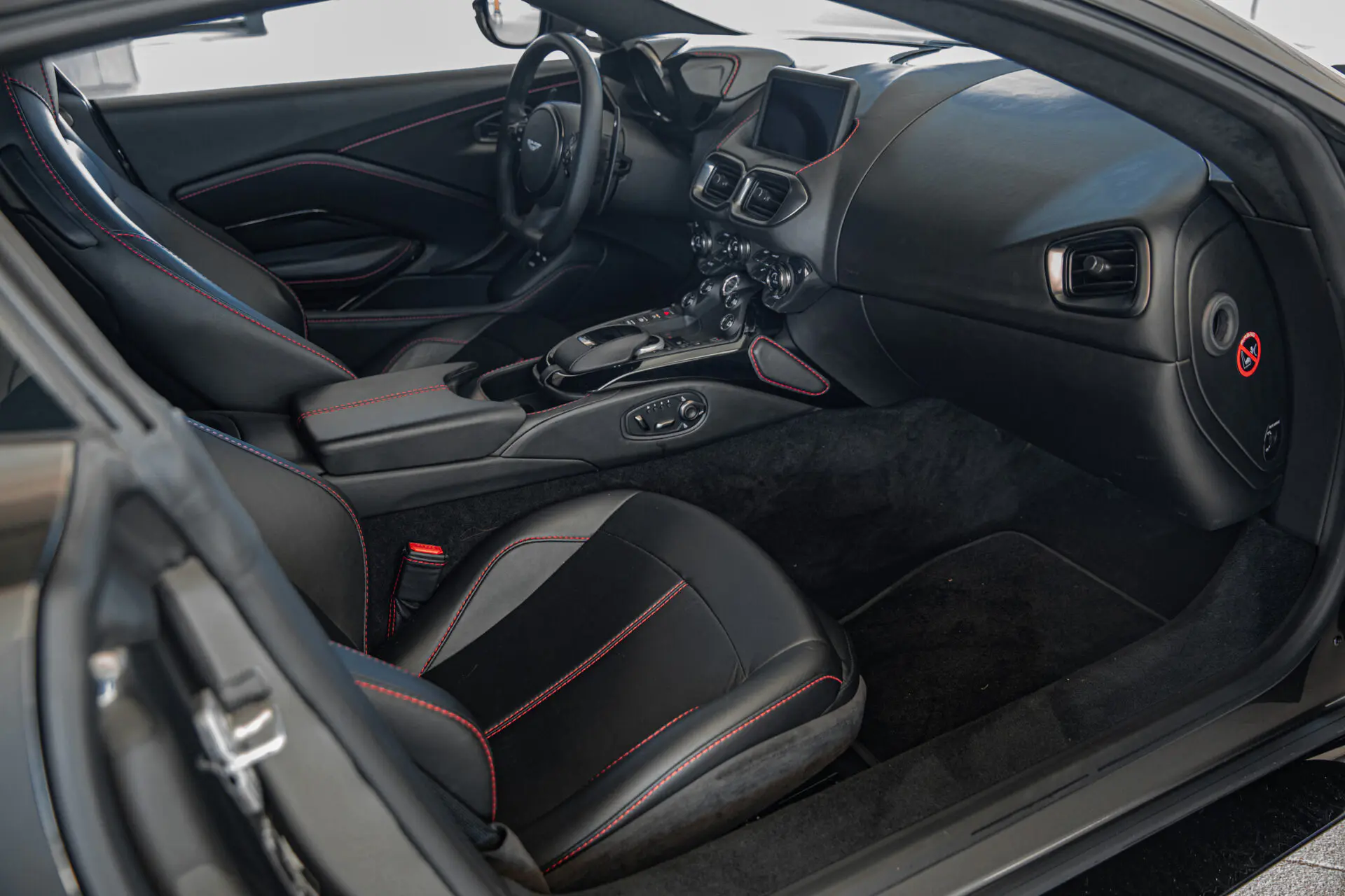 photos Aston Martin Vantage