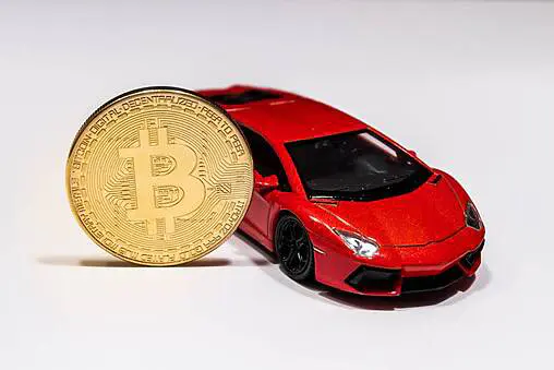 Acheter une voiture de luxe avec des cryptomonnaies : Le guide ultime