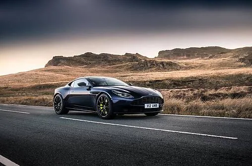 Aston Martin DB11 V12 AMR