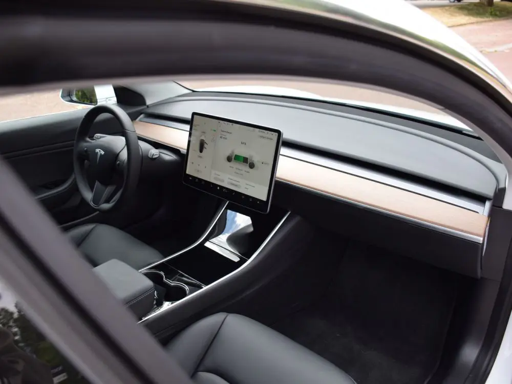 Nouvelles frontières de l'autonomie des véhicules électriques grâce aux batteries à semiconducteurs