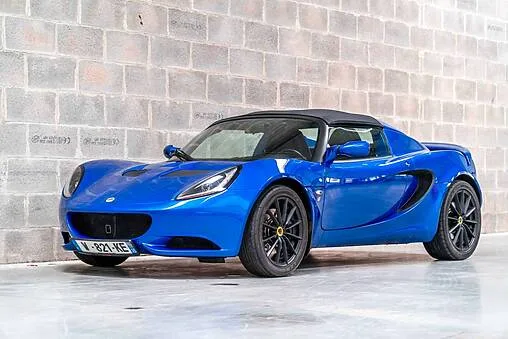 La Lotus Elise 220 Sport, une expérience de conduite unique