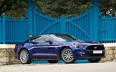 FORD MUSTANG GT