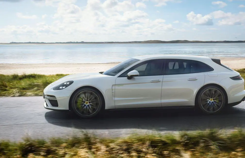 photos PORSCHE PANAMERA SPORT TURISMO