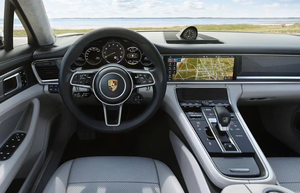 photos PORSCHE PANAMERA SPORT TURISMO