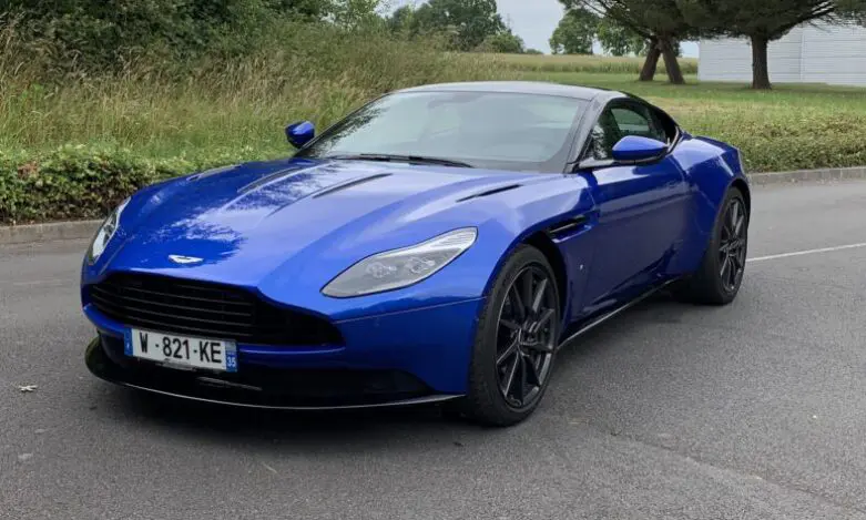 photo Aston Martin DB11