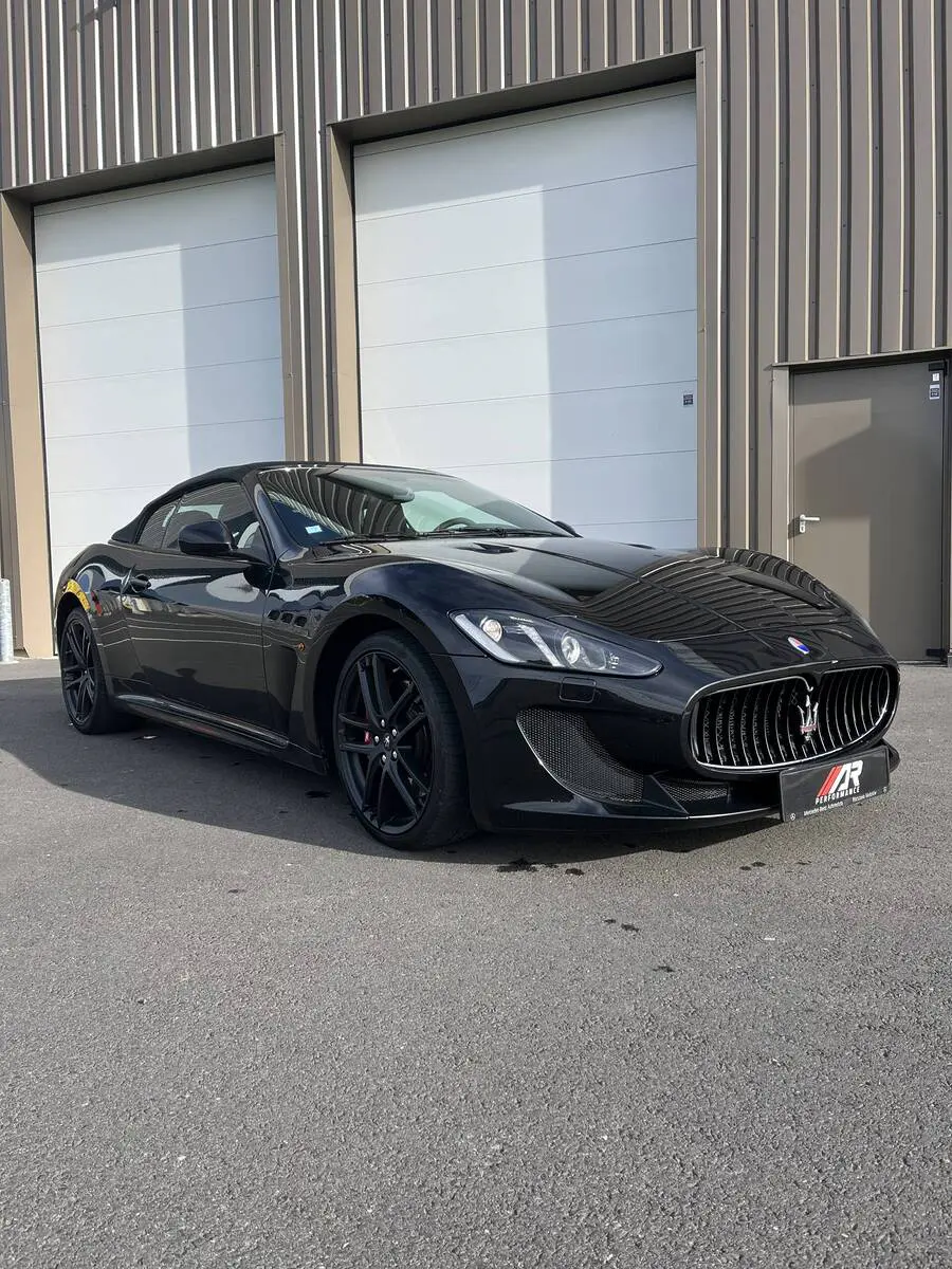 Louer une Maserati Grancabrio MC Stradale V8
