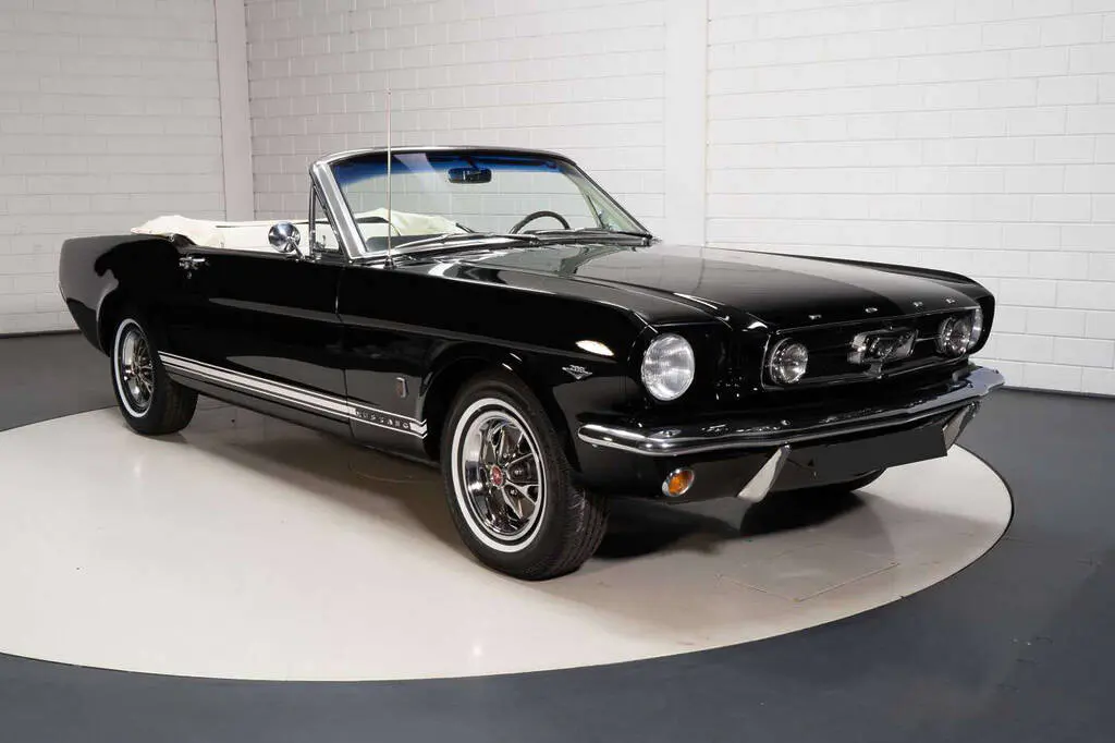 photo FORD MUSTANG V8 CABRIOLET