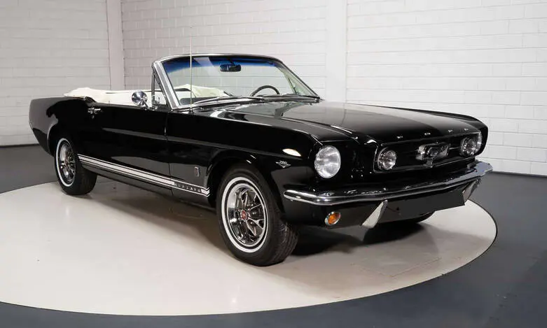 photo FORD MUSTANG V8 CABRIOLET