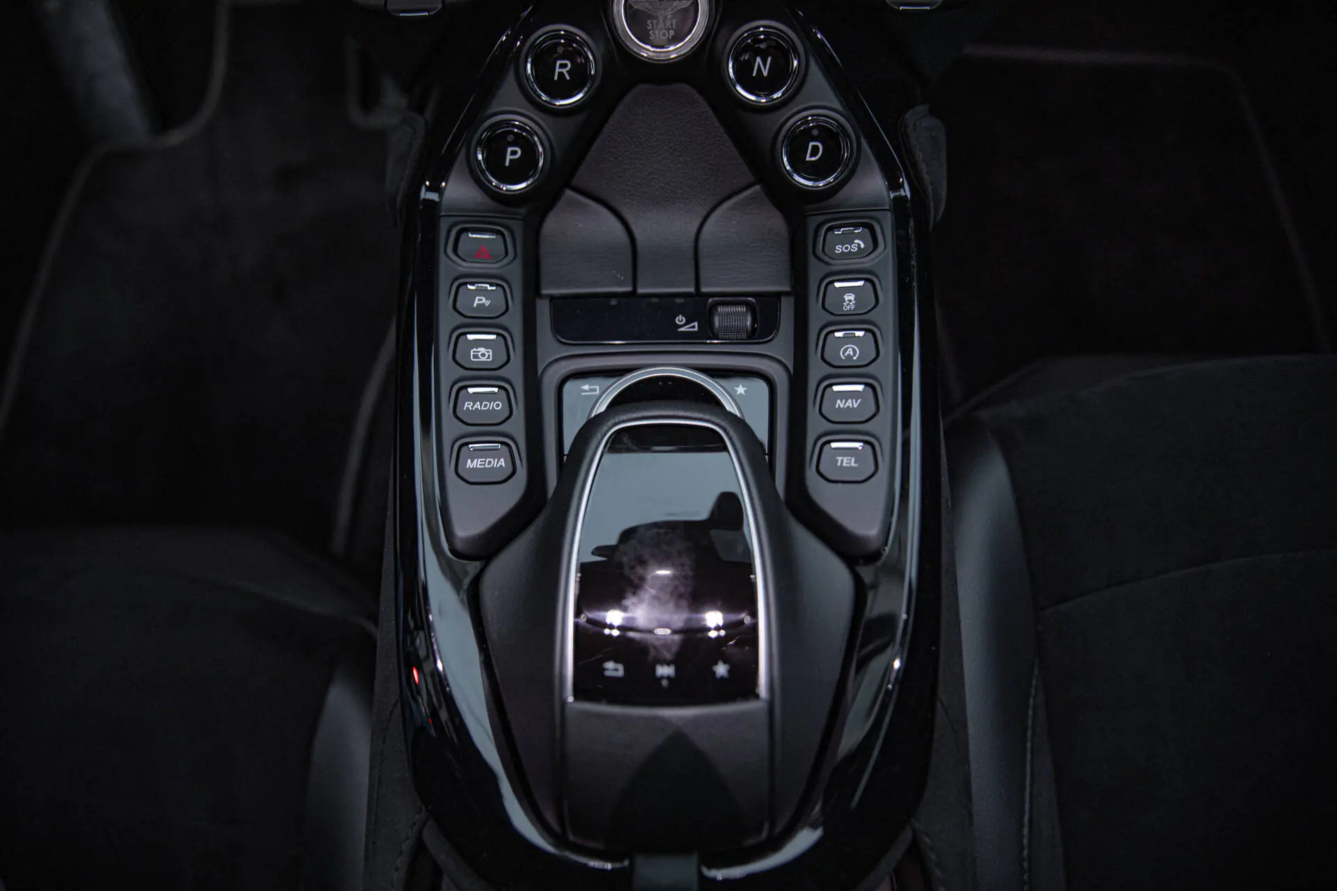 photos Aston Martin Vantage