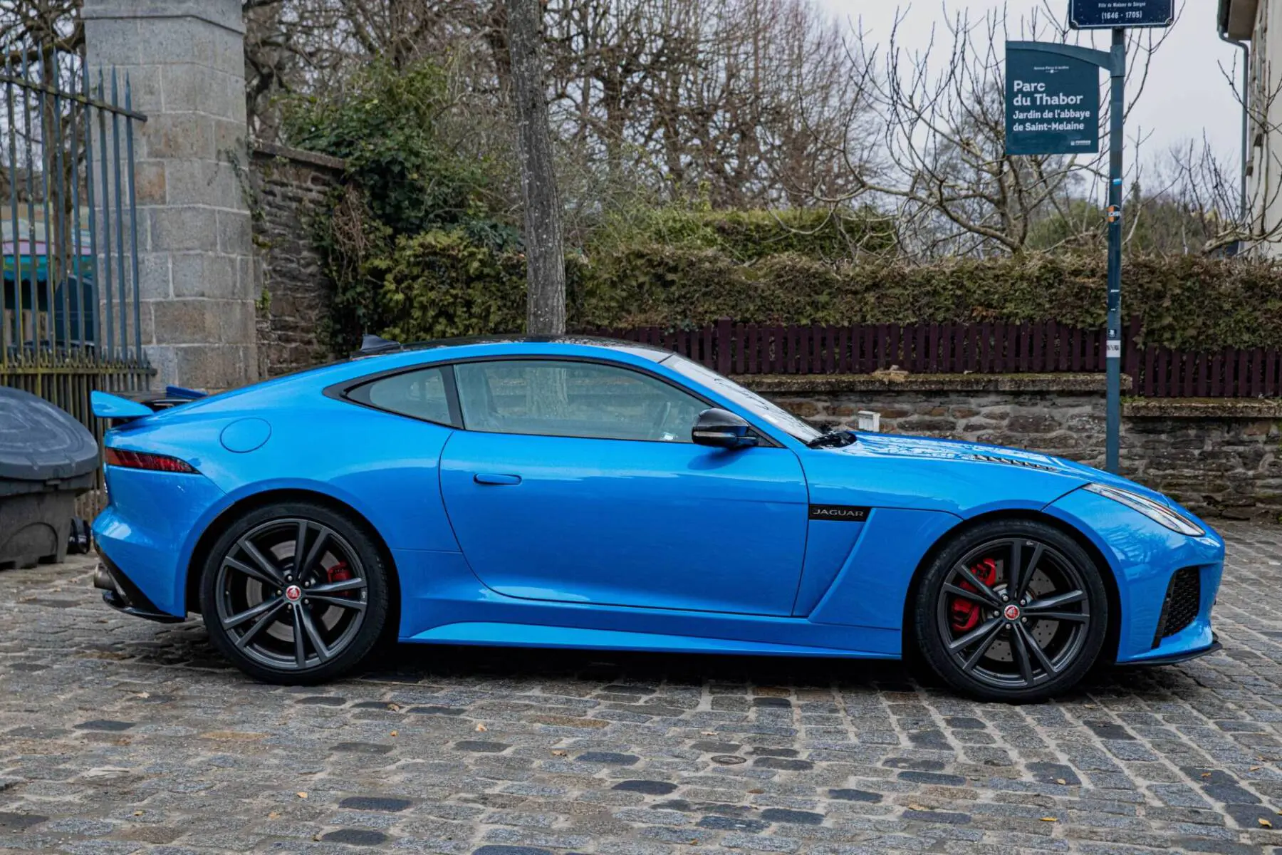 photos Jaguar F-type SVR
