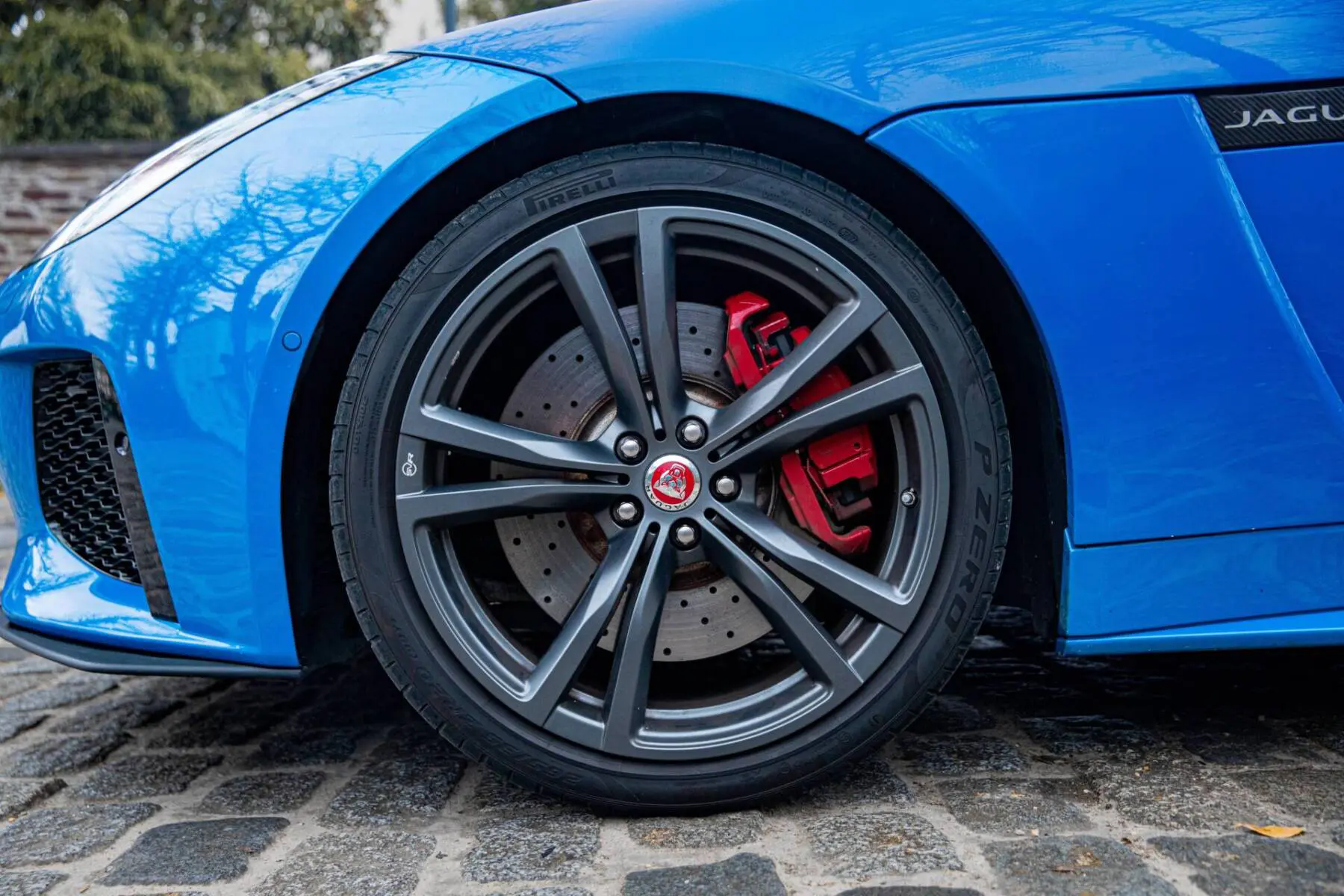 photos Jaguar F-type SVR