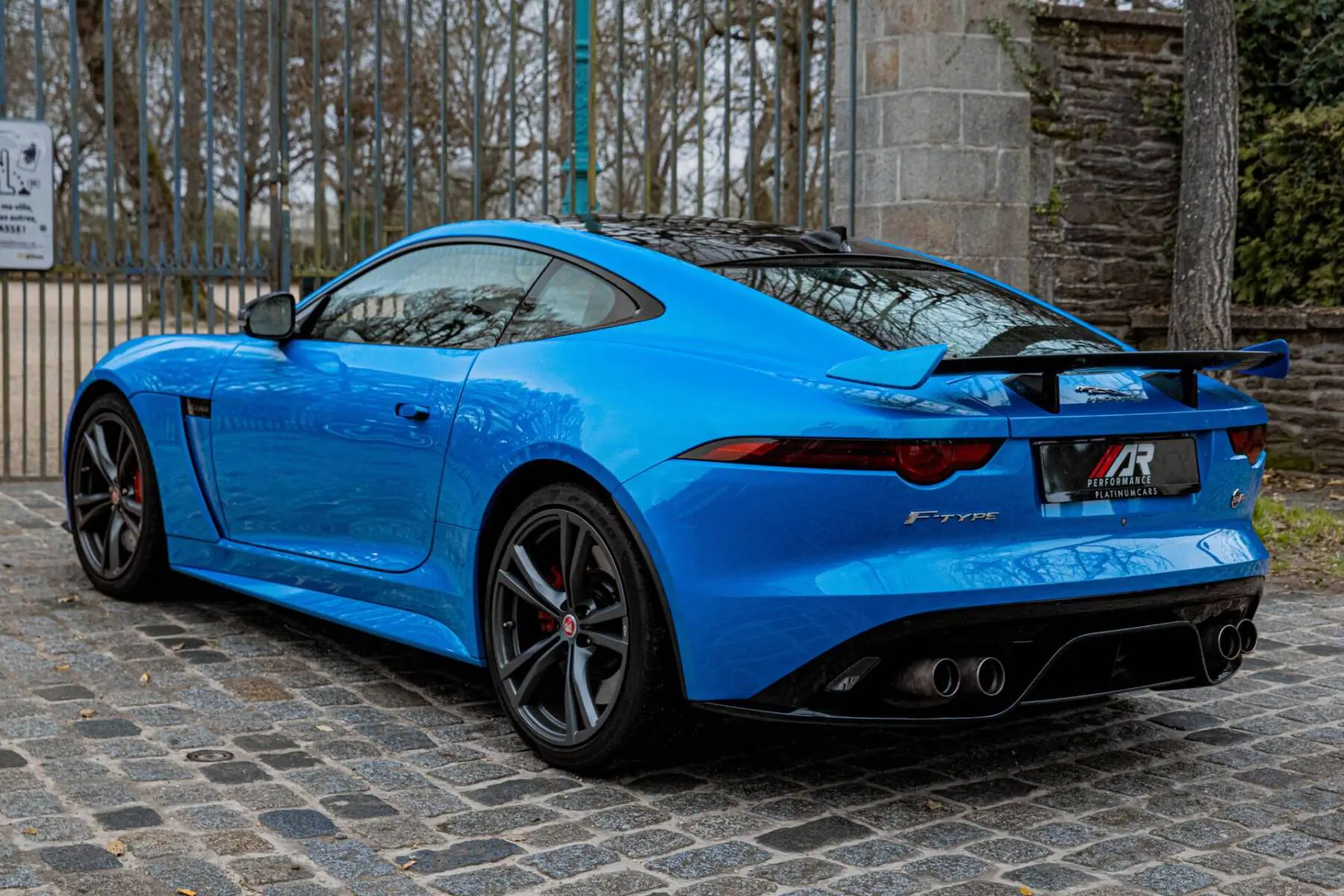 photos Jaguar F-type SVR