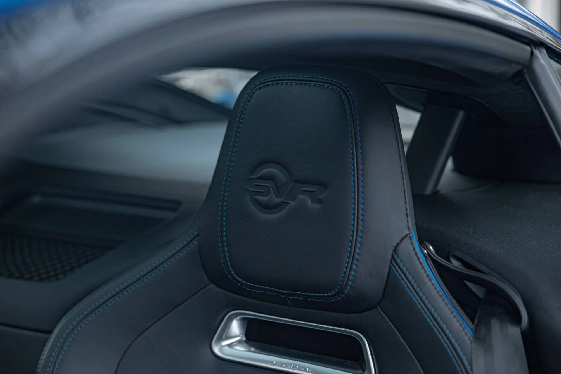 photos Jaguar F-type SVR