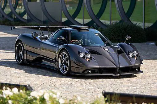Pagani Zonda Attack : L&rsquo;Apogée de l&rsquo;extravagance automobile