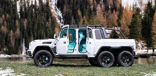 Mansory présente un Mercedes Classe G 6×6 pour la prochaine fashion week !