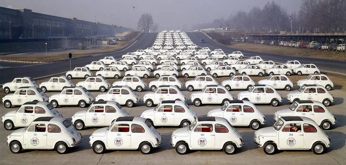 découvrez la fiat 500 torino, une voiture emblématique alliant style et performance. parfaite pour la ville, elle allie élégance italienne et technologie moderne. idéale pour les amateurs de design et de conduite agréable.