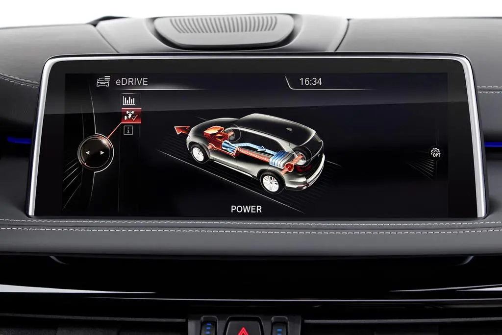découvrez le nouveau bmw x5 électrique, alliant performance exceptionnelle et confort d'une conduite zéro émission. profitez d'une technologie avancée, d'une autonomie impressionnante et d'un design élégant qui redéfinit le luxe automobile. préparez-vous à vivre une expérience de conduite inégalée.