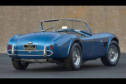 La légendaire Shelby Cobra de Steve McQueen mise aux enchères