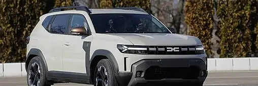Le crossover économique de Dacia, successeur de la Logan, s&rsquo;invite dans le monde numérique
