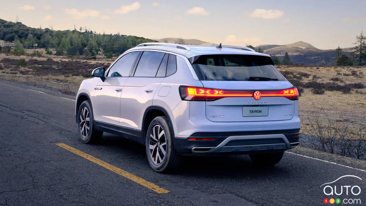 découvrez le vw tayron, le successeur tant attendu du tiguan allspace 2025. avec son design moderne, ses fonctionnalités avancées et un confort inégalé, le tayron incarne l'avenir des suv de volkswagen. plongez dans l'univers de ce véhicule innovant qui allie performance et élégance.