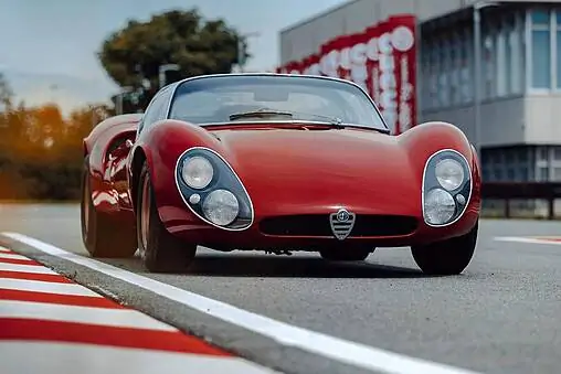 Alfa Romeo 33 Stradale : Une rencontre entre tradition et modernité