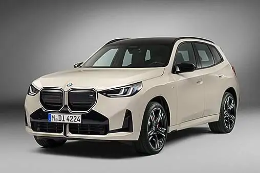 BMW X3 2024 : découvrez les dimensions et le volume du coffre de la nouvelle génération