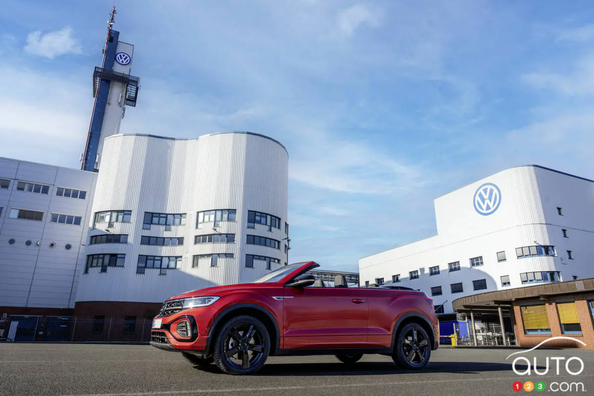découvrez les conséquences de la fermeture de l'usine volkswagen à nanjing, un événement marquant pour l'industrie automobile en chine. analyse des impacts économiques, sociaux et environnementaux de cette décision stratégique.