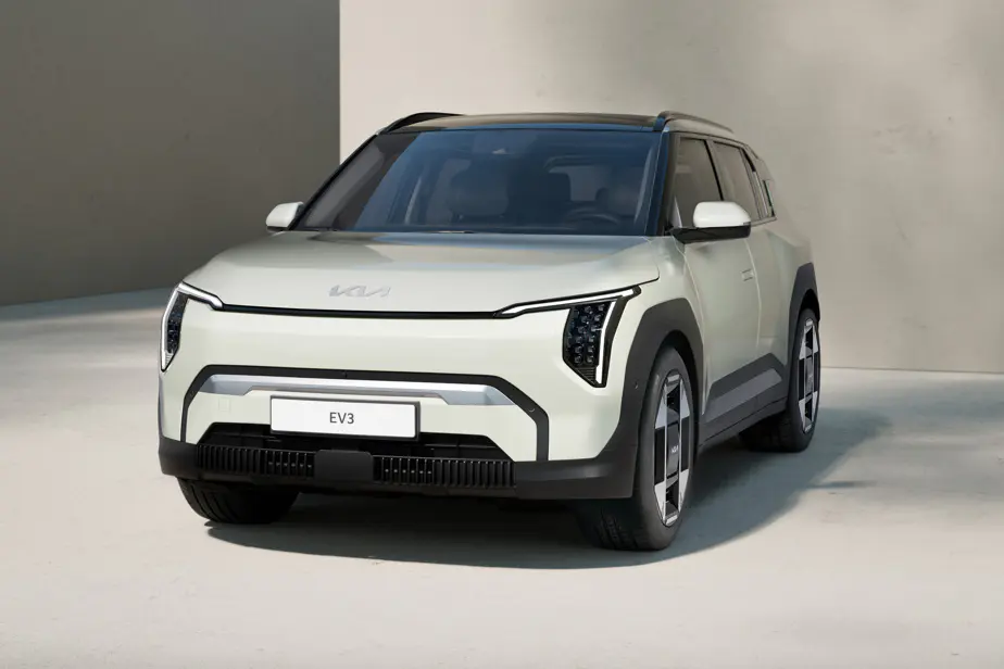 découvrez le kia ev2 (2025), un véhicule électrique compact alliant performance, design moderne et technologie avancée. idéal pour la ville, il offre une conduite agréable tout en préservant l'environnement.