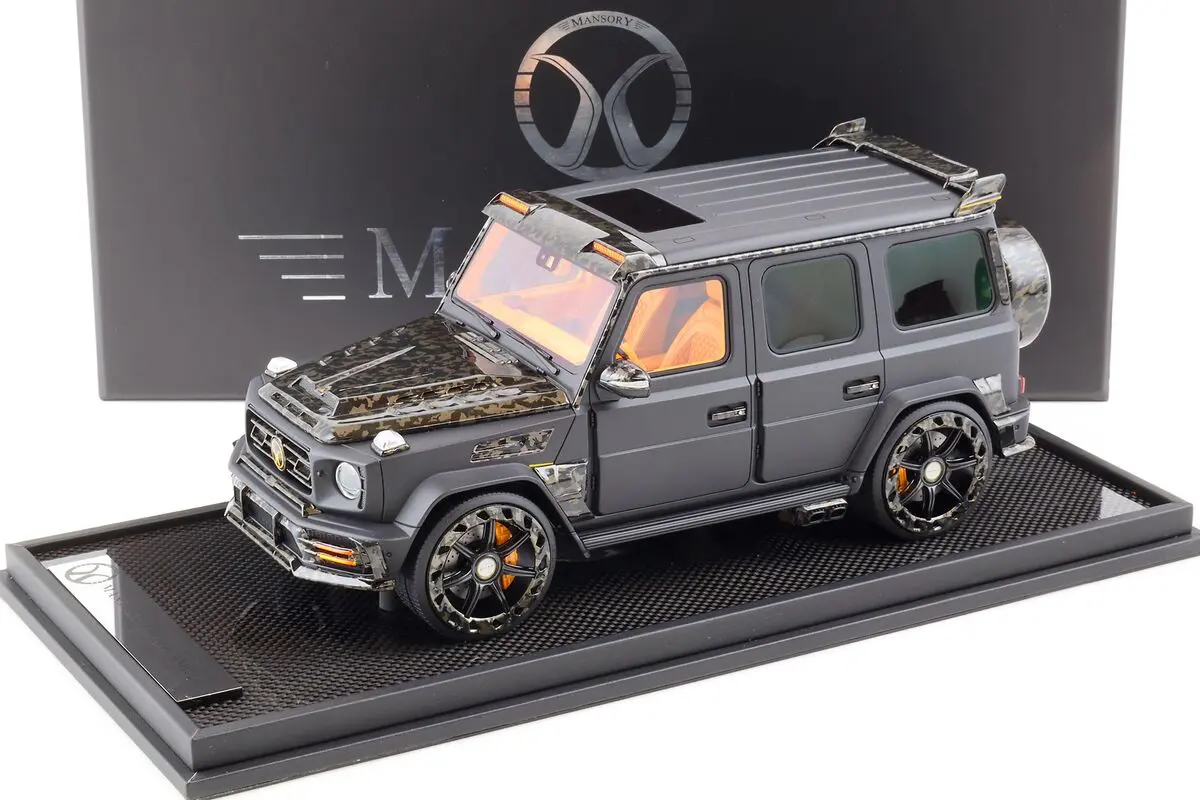 découvrez la mansory g jaune, un suv haut de gamme qui allie luxe et performance. avec son design audacieux et ses finitions impeccables, cette voiture se démarque par sa puissance et son style unique. parfaite pour les amateurs de sensations fortes et d'élégance, la mansory g jaune est le choix idéal pour ceux qui souhaitent se faire remarquer sur la route.
