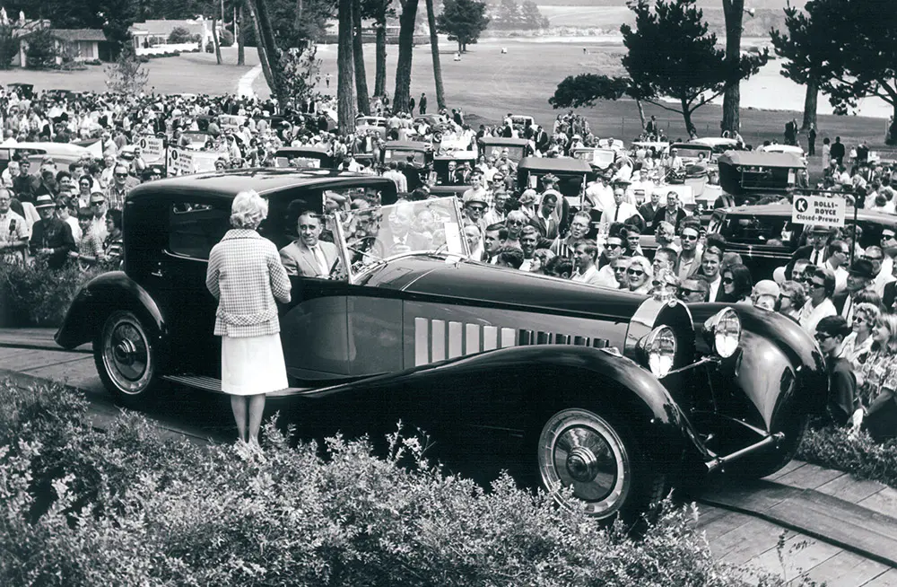 découvrez comment bugatti a captivé le public à pebble beach 2024 en remportant le prix du meilleur spectacle. une célébration automobile alliant élégance et performance, cet événement a été le théâtre d'innovations et de passion dans le monde de l'automobile.