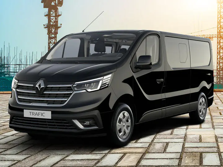 découvrez le renault trafic, le fourgon idéal pour les professionnels. avec son espace de chargement optimisé, sa grande maniabilité et ses technologies avancées, il répond à tous vos besoins de transport. parfait pour les artisans et les entreprises, il allie confort et performance sur tous vos trajets.