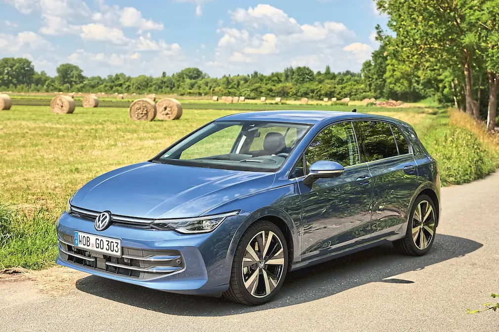 découvrez la volkswagen golf 1.5 etsi 150, une berline alliant performance remarquable et économie de carburant. profitez d'une conduite dynamique tout en réduisant votre empreinte écologique grâce à sa technologie hybride innovante.