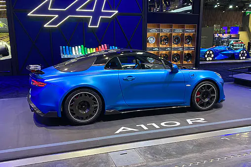 La révélation de l&rsquo;Alpine A110 au Salon de l&rsquo;Auto de Paris : un prix qui fait sensation
