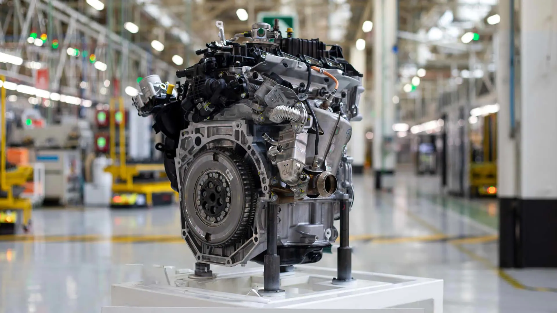 découvrez le dacia bigster 2025, un suv innovant au design audacieux, équipé d'un moteur puissant qui allie performance et efficacité. explorez ses caractéristiques uniques et préparez-vous à vivre une expérience de conduite inégalée.