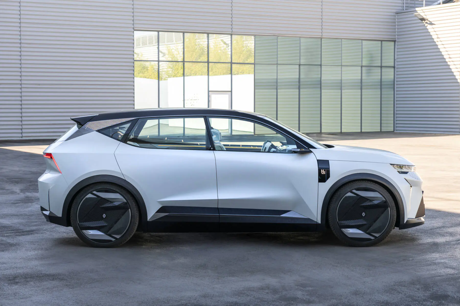 découvrez le nouveau shooting brake à hydrogène de renault, une fusion parfaite entre performance et durabilité. explorez ses caractéristiques innovantes et son design futuriste qui allient écologie et plaisir de conduite. révolutionnez vos déplacements avec ce véhicule respectueux de l'environnement.