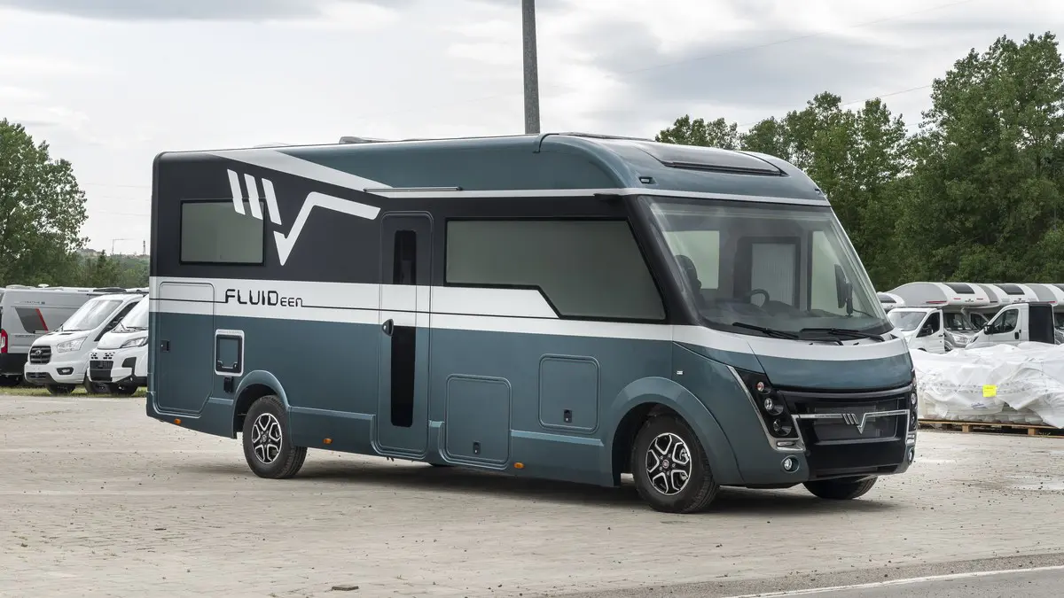 découvrez le camping-car futuriste de 2025, alliant design innovant et technologies avancées. préparez-vous à vivre une expérience de voyage unique avec des fonctionnalités écologiques, une connectivité intelligente et un confort inégalé. prenez le volant du futur dès maintenant!