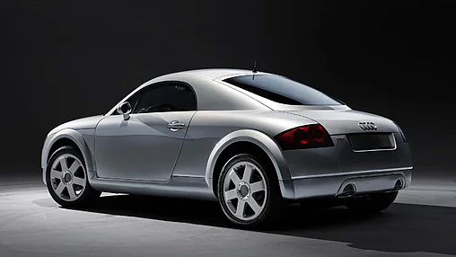 Audi projette un renouveau captivant avec un nouveau coupé TT.
