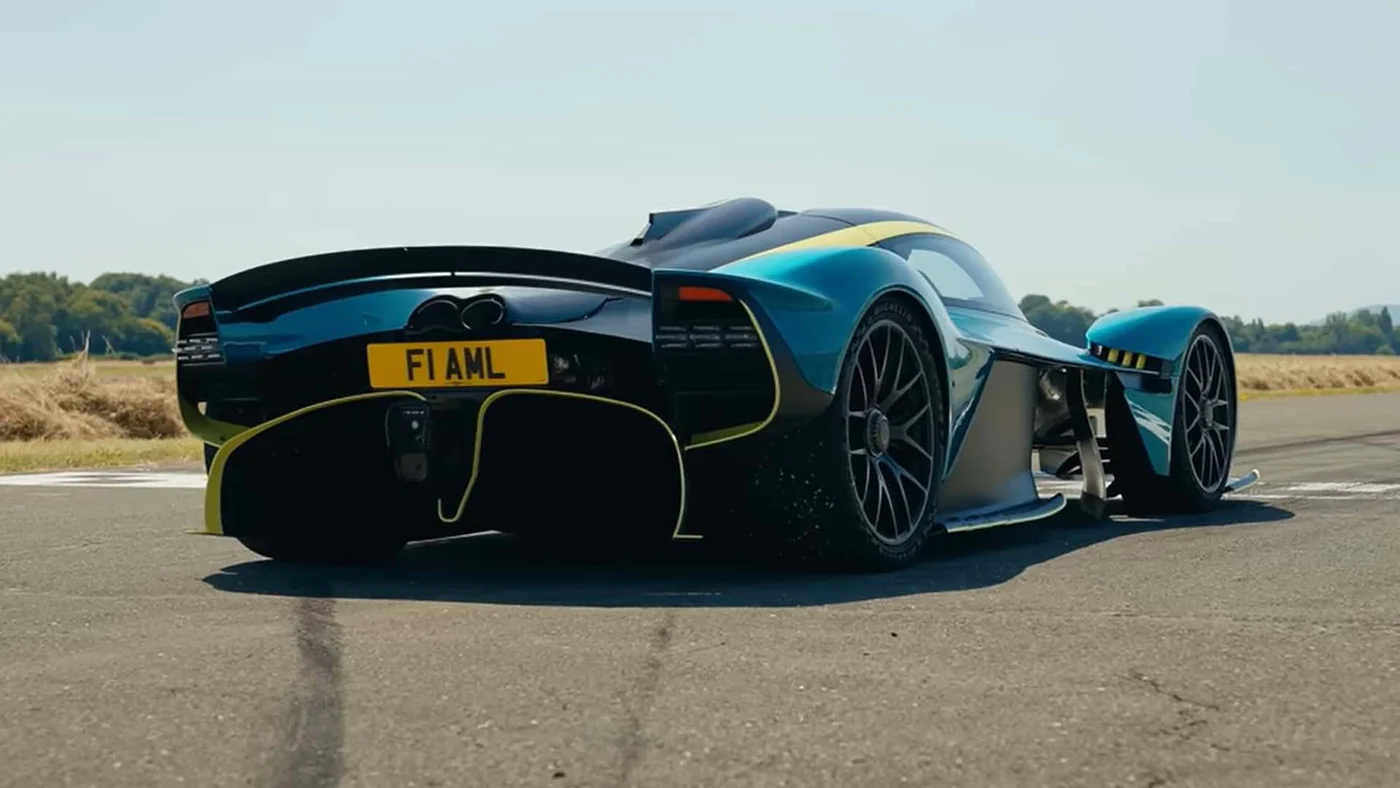 L'Aston Martin Valkyrie écrase le record des voitures de route sur le parcours de Top Gear.