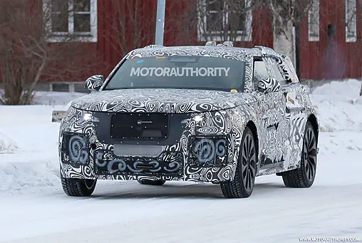 Le successeur du Range Rover Velar 2026 filmé en pleine action