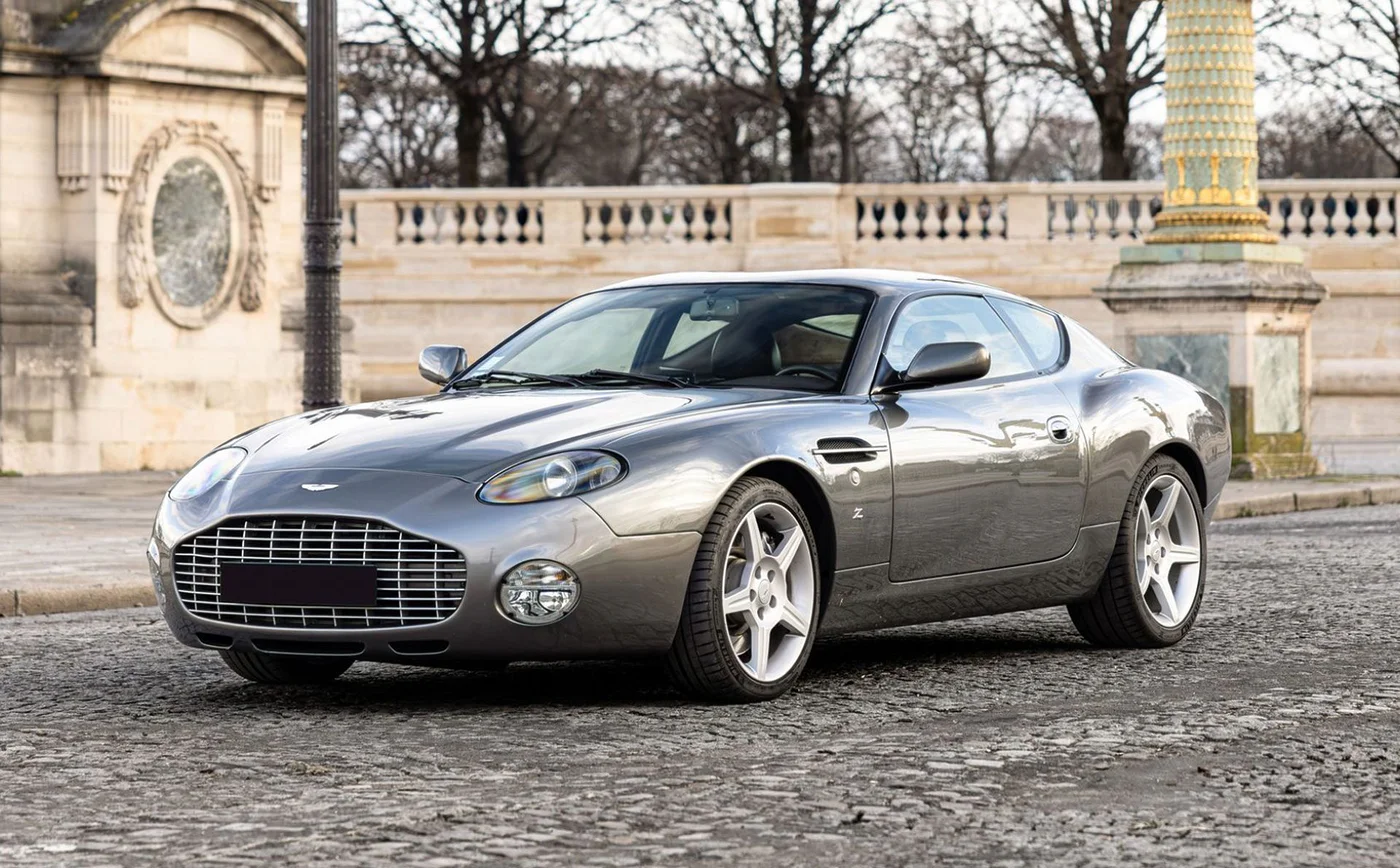 Une rare Aston Martin DB7 Zagato parmi les trois seules "françaises" sous le marteau des enchères